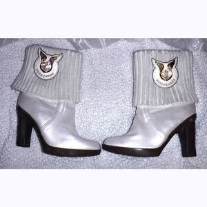 RocaWear cream pearl boots
